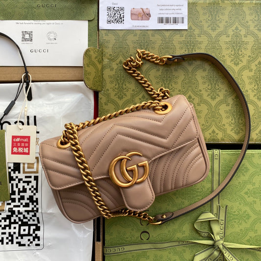 Pronta Entrega – Gucci Bolsa GG Marmont Matelassê Média