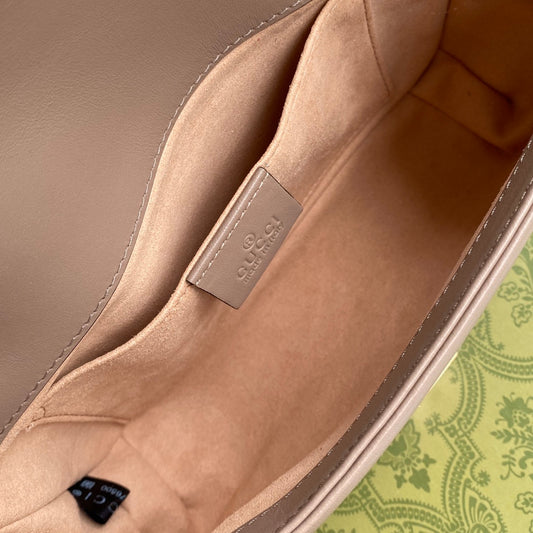 Pronta Entrega – Gucci Bolsa GG Marmont Matelassê Média