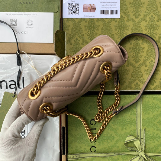 Pronta Entrega – Gucci Bolsa GG Marmont Matelassê Média