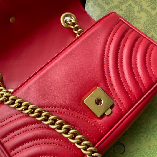 Pronta Entrega – Gucci Bolsa GG Marmont Matelassê Média