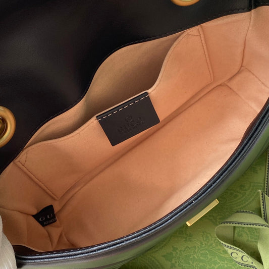 Pronta Entrega – Gucci Bolsa GG Marmont Matelassê Média