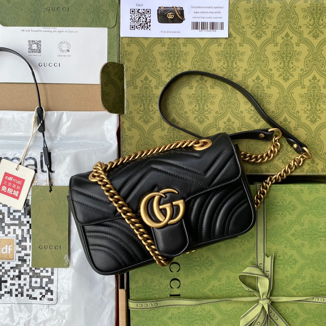 Pronta Entrega – Gucci Bolsa GG Marmont Matelassê Média