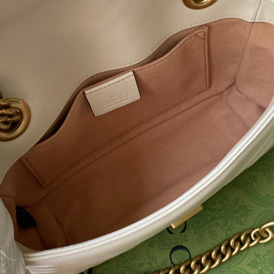 Pronta Entrega – Gucci Bolsa GG Marmont Matelassê Média