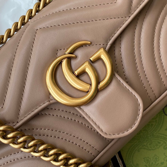 Pronta Entrega – Gucci Bolsa GG Marmont Matelassê Média