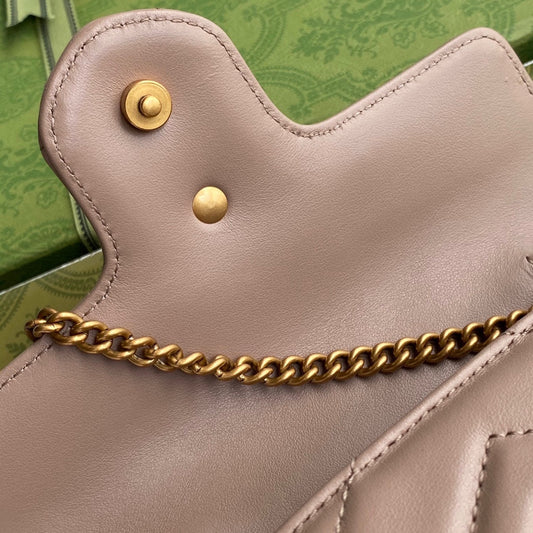 Pronta Entrega – Bolsa Gucci GG Marmont Matelassê Pequena