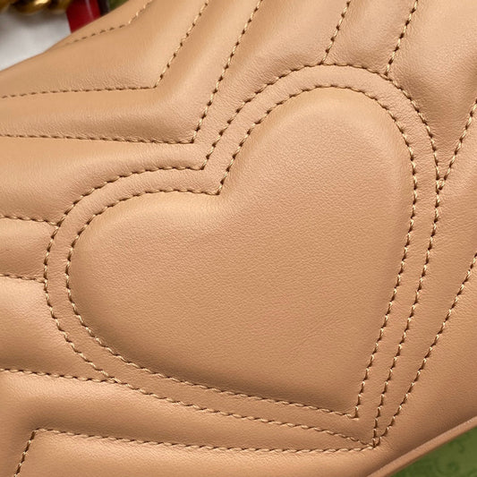 Pronta Entrega – Gucci Bolsa GG Marmont Matelassê Média