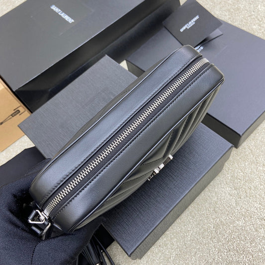 Pronta Entrega – Bolsa Modelo Saint Laurent Tranvesal Lou