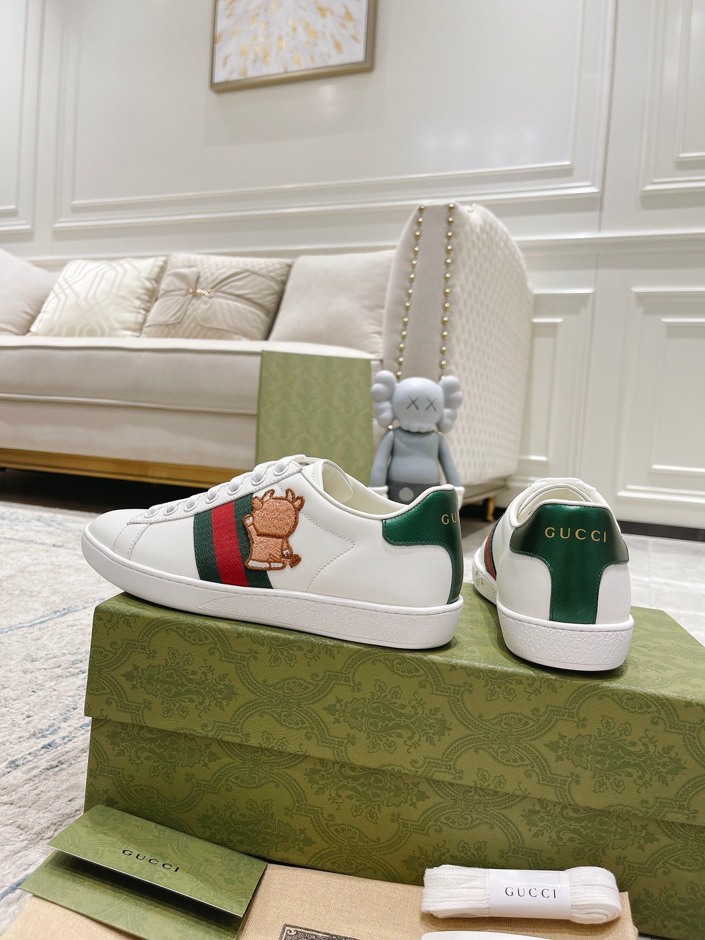 Pronta Entrega – Tênis Modelo Gucci X Doraemon