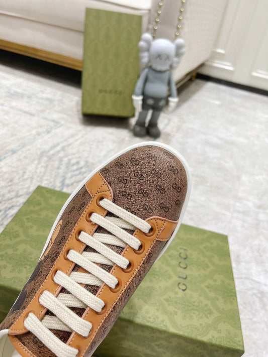 Pronta Entrega – Sneaker Modelo Gucci Mickey Mouse