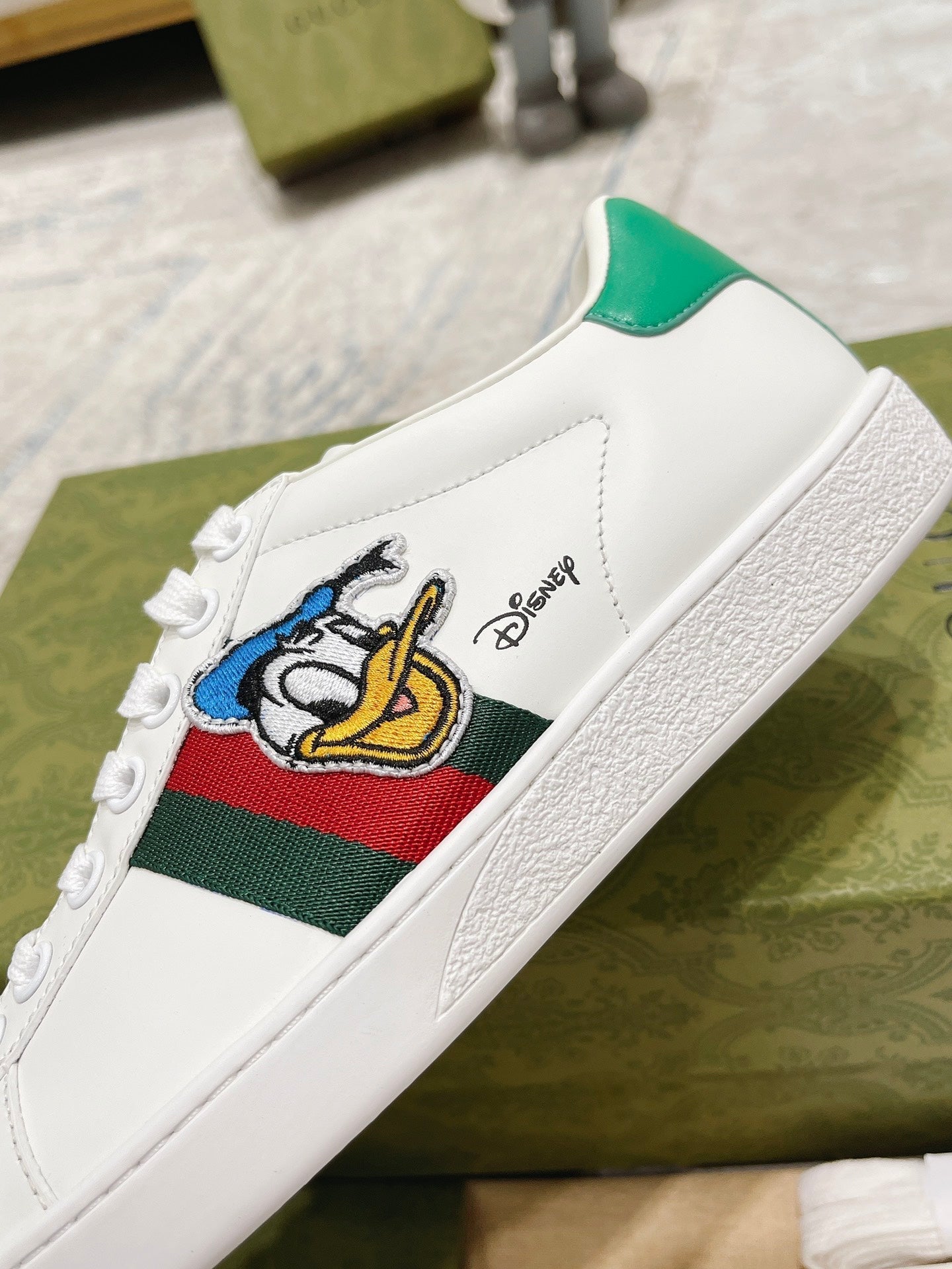 Pronta Entrega – Sneaker Modelo Gucci Pato Donald