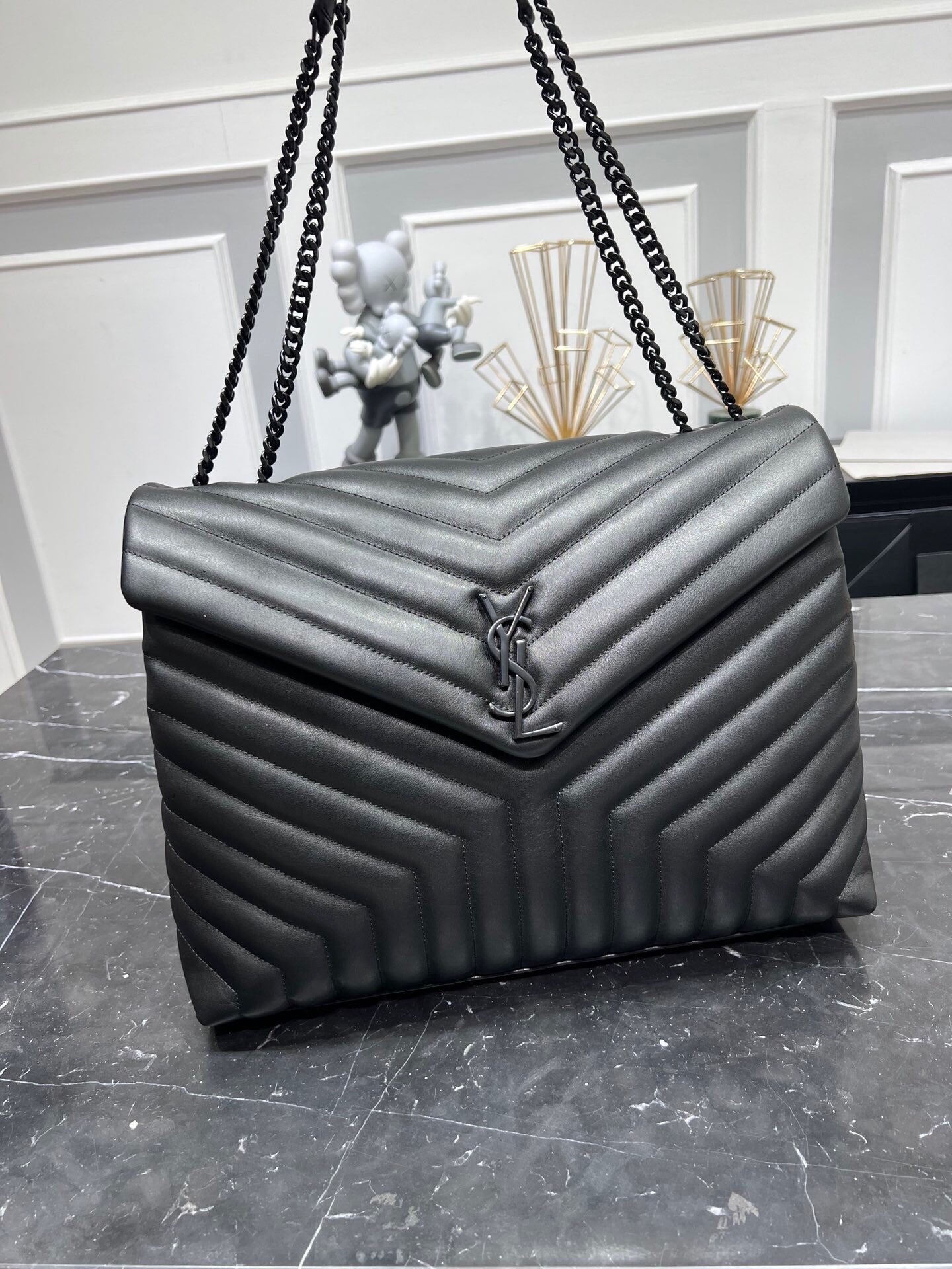 Pronta Entrega – Bolsa Modelo Yves Saint Laurent Loulou Grande