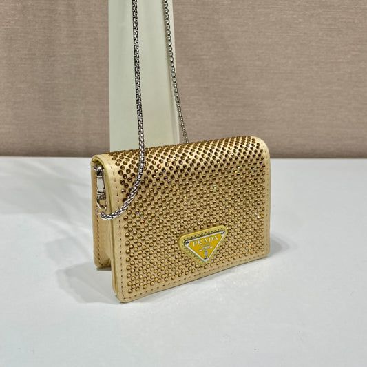 Pronta Entrega – Bolsa Modelo Porta-Cartão Prada com Alça de Ombro e Cristais