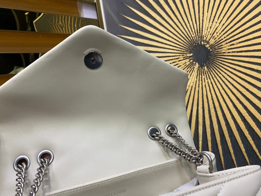Pronta Entrega – Bolsa Modelo Saint Laurent Tranvesal Lou Branca