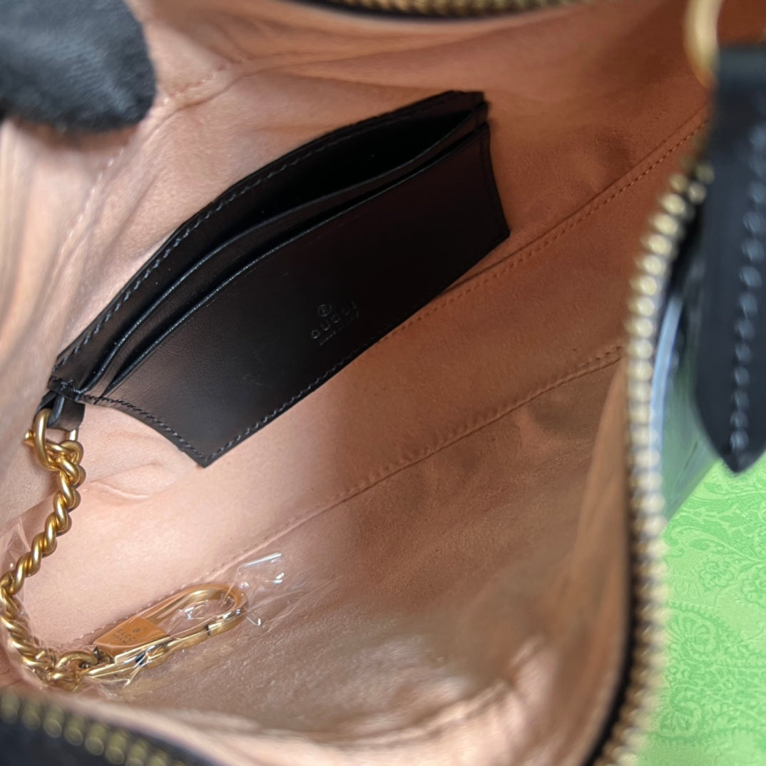 Pronta Entrega – Bolsa Gucci Mini GG Marmont Meia Lua