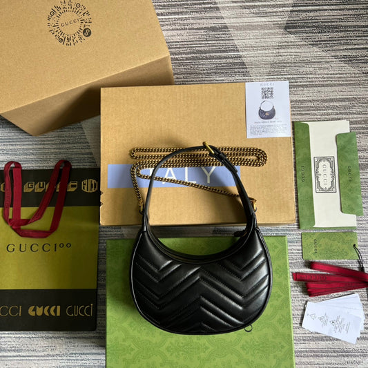 Pronta Entrega – Bolsa Gucci Mini GG Marmont Meia Lua