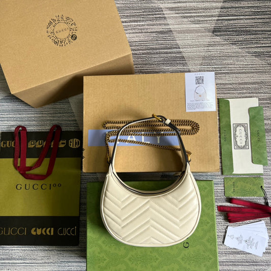 Pronta Entrega – Bolsa Gucci Mini GG Marmont Meia Lua