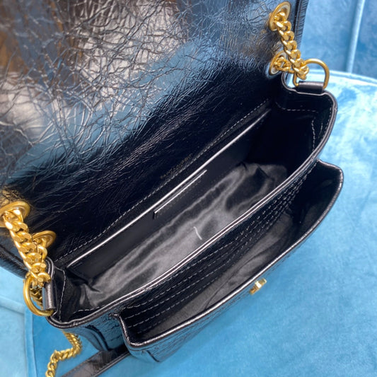 Pronta Entrega – Bolsa Modelo Yves Saint Laurent de Ombro Niki com Corrente