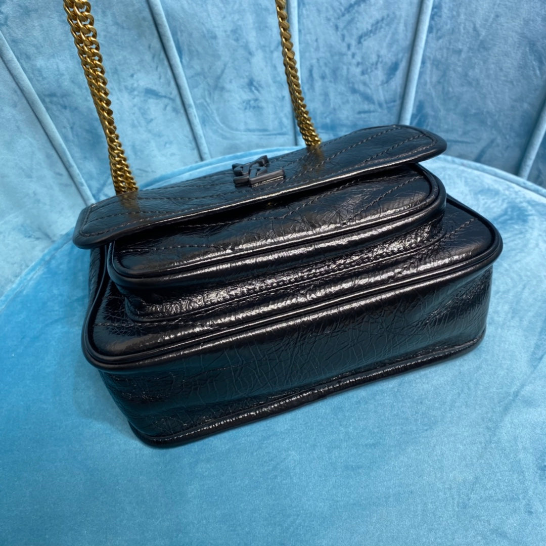 Pronta Entrega – Bolsa Modelo Yves Saint Laurent de Ombro Niki com Corrente