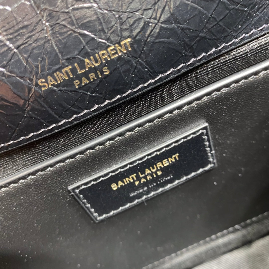 Pronta Entrega – Bolsa Modelo Yves Saint Laurent de Ombro Niki com Corrente