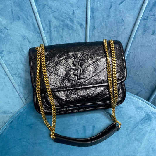 Pronta Entrega – Bolsa Modelo Yves Saint Laurent de Ombro Niki com Corrente