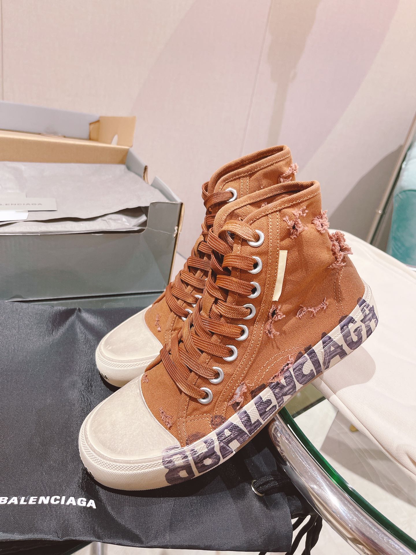 Pronta Entrega – Tênis Modelo Balenciaga Paris