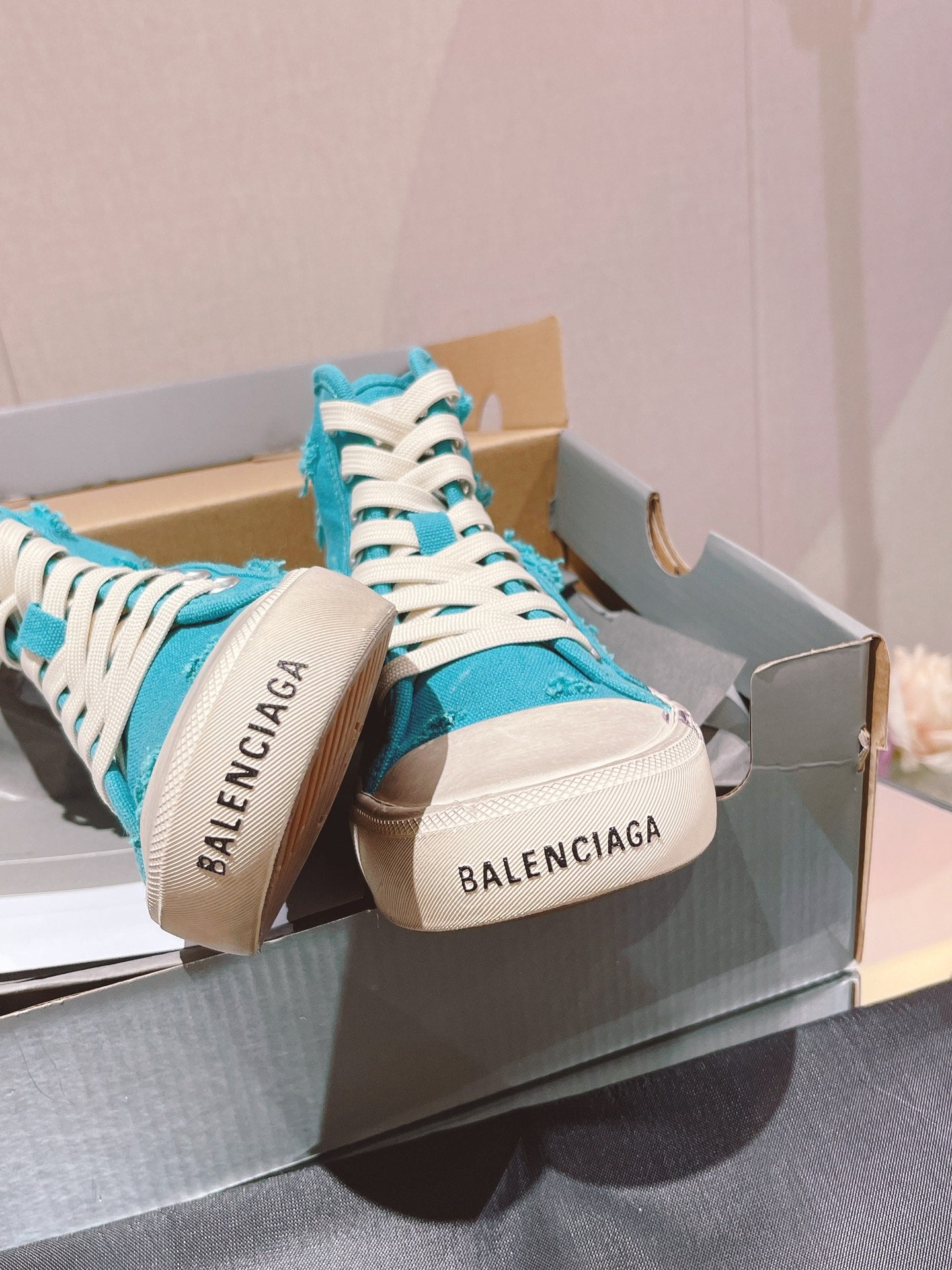 Pronta Entrega – Tênis Modelo Balenciaga Paris