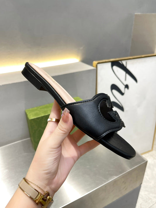 Pronta Entrega – Sandália Modelo Gucci de Couro com Logo Vazado