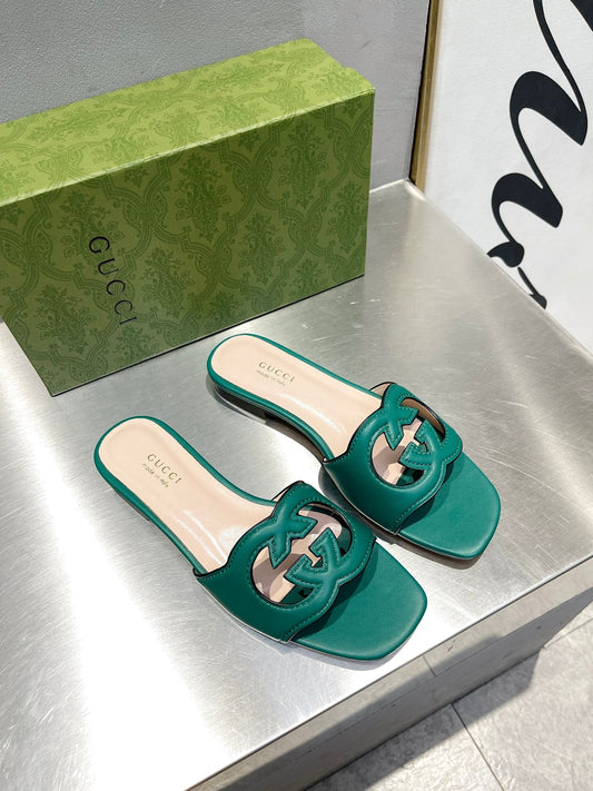 Pronta Entrega – Sandália Modelo Gucci de Couro com Logo Vazado