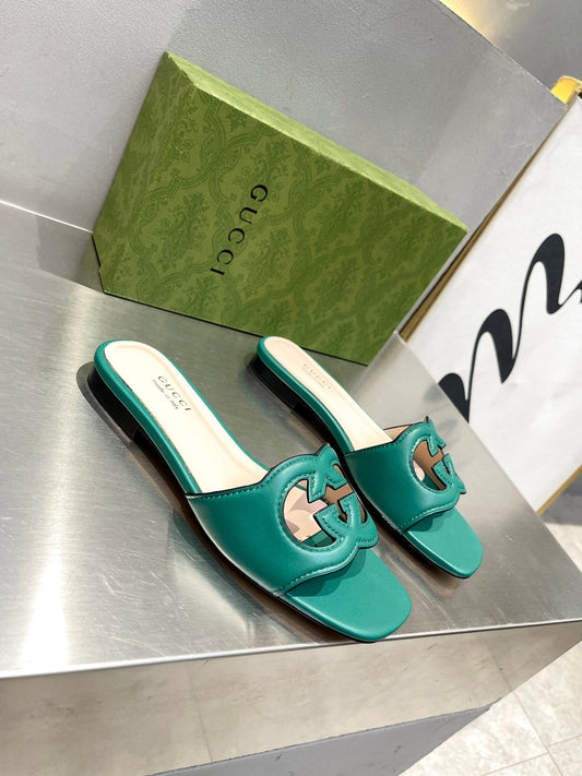 Pronta Entrega – Sandália Modelo Gucci de Couro com Logo Vazado