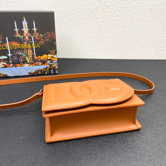 Pronta Entrega – Bolsa Modelo Dolce & Gabbana DG Longo