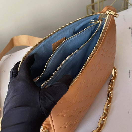 Pronta Entrega – PRONTA-ENTREGA – Bolsa Modelo Louis Vuitton Garden Coussin