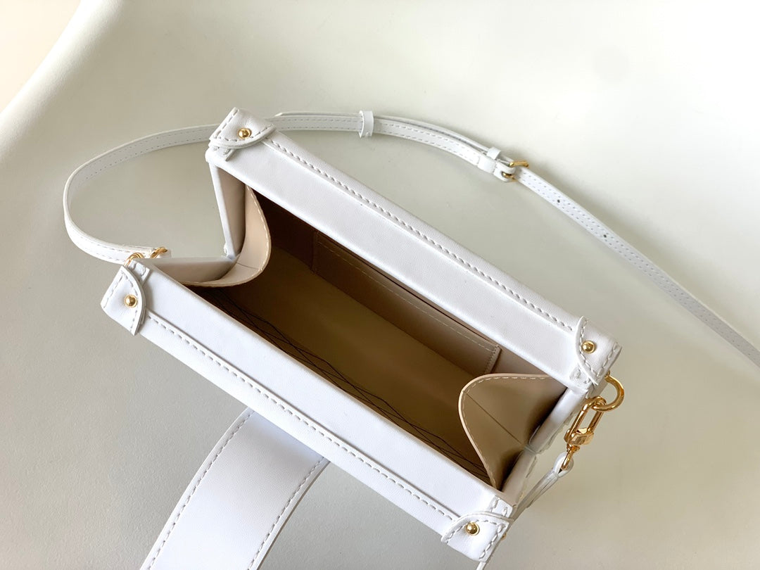Pronta Entrega – Bolsa Louis Vuitton Petite Malle