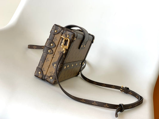 Pronta Entrega – Bolsa Louis Vuitton Petite Malle