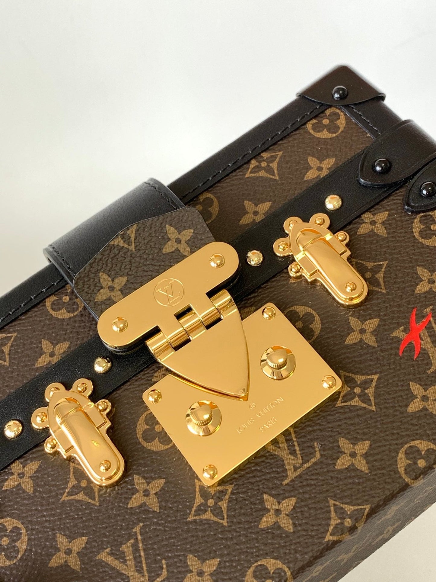 Pronta Entrega – Bolsa Louis Vuitton Petite Malle
