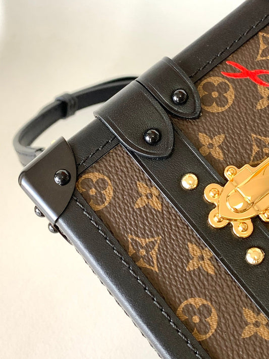 Pronta Entrega – Bolsa Louis Vuitton Petite Malle