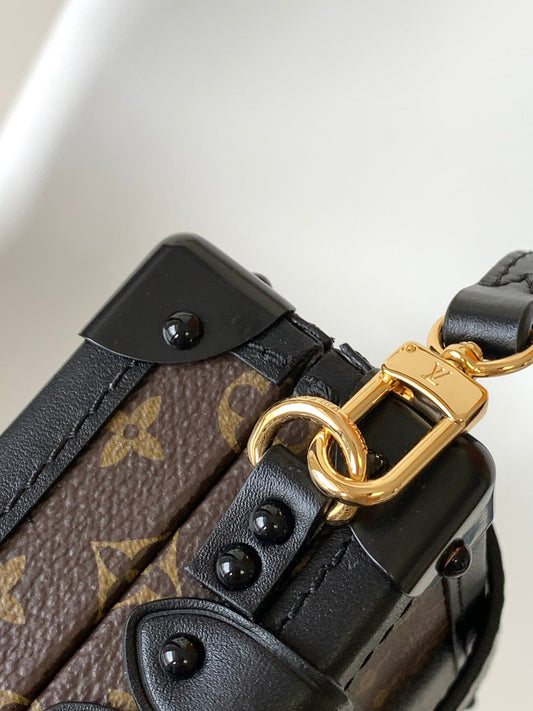 Pronta Entrega – Bolsa Louis Vuitton Petite Malle