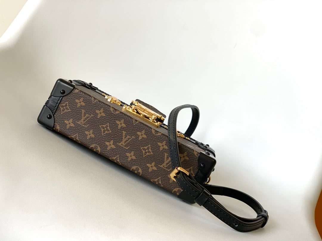 Pronta Entrega – Bolsa Louis Vuitton Petite Malle