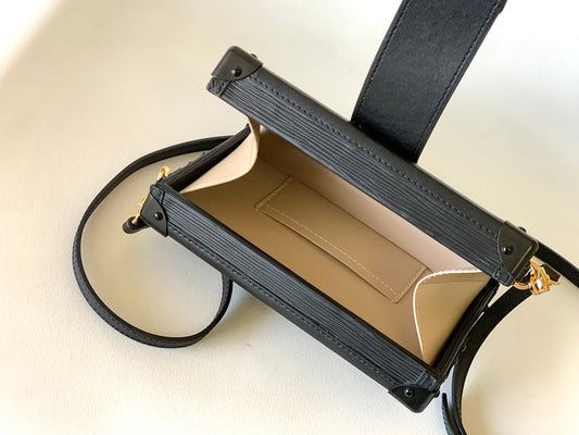 Pronta Entrega – Bolsa Louis Vuitton Petite Malle