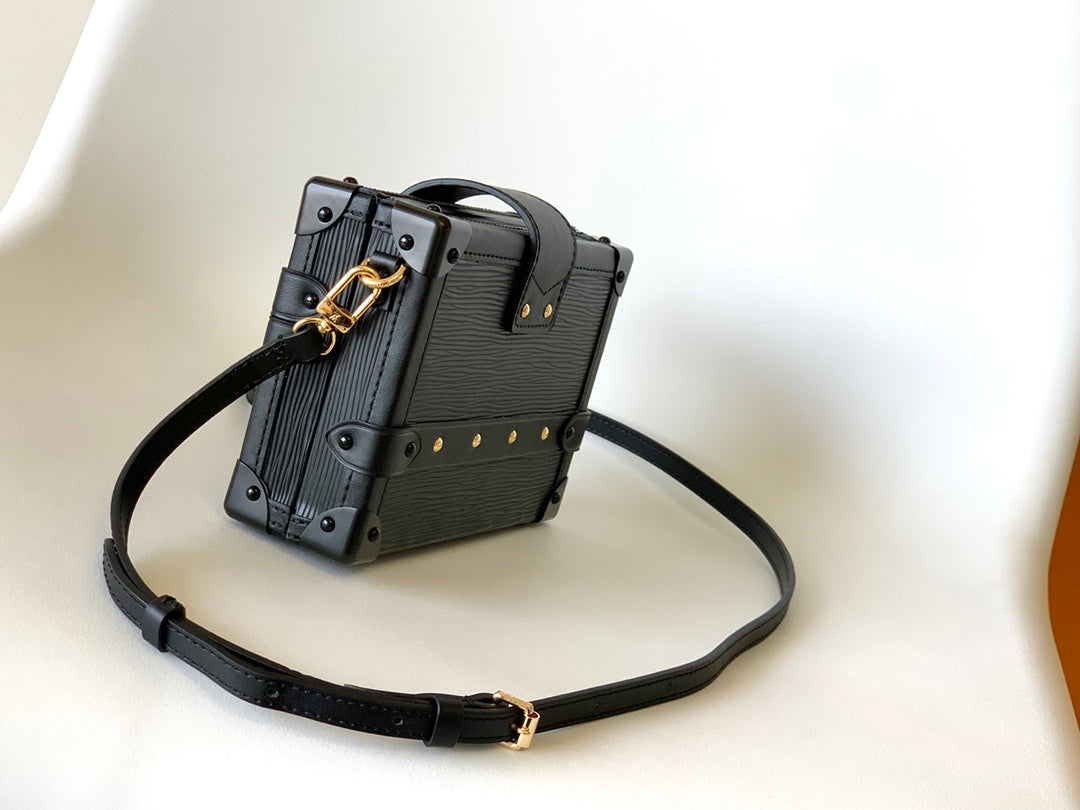 Pronta Entrega – Bolsa Louis Vuitton Petite Malle