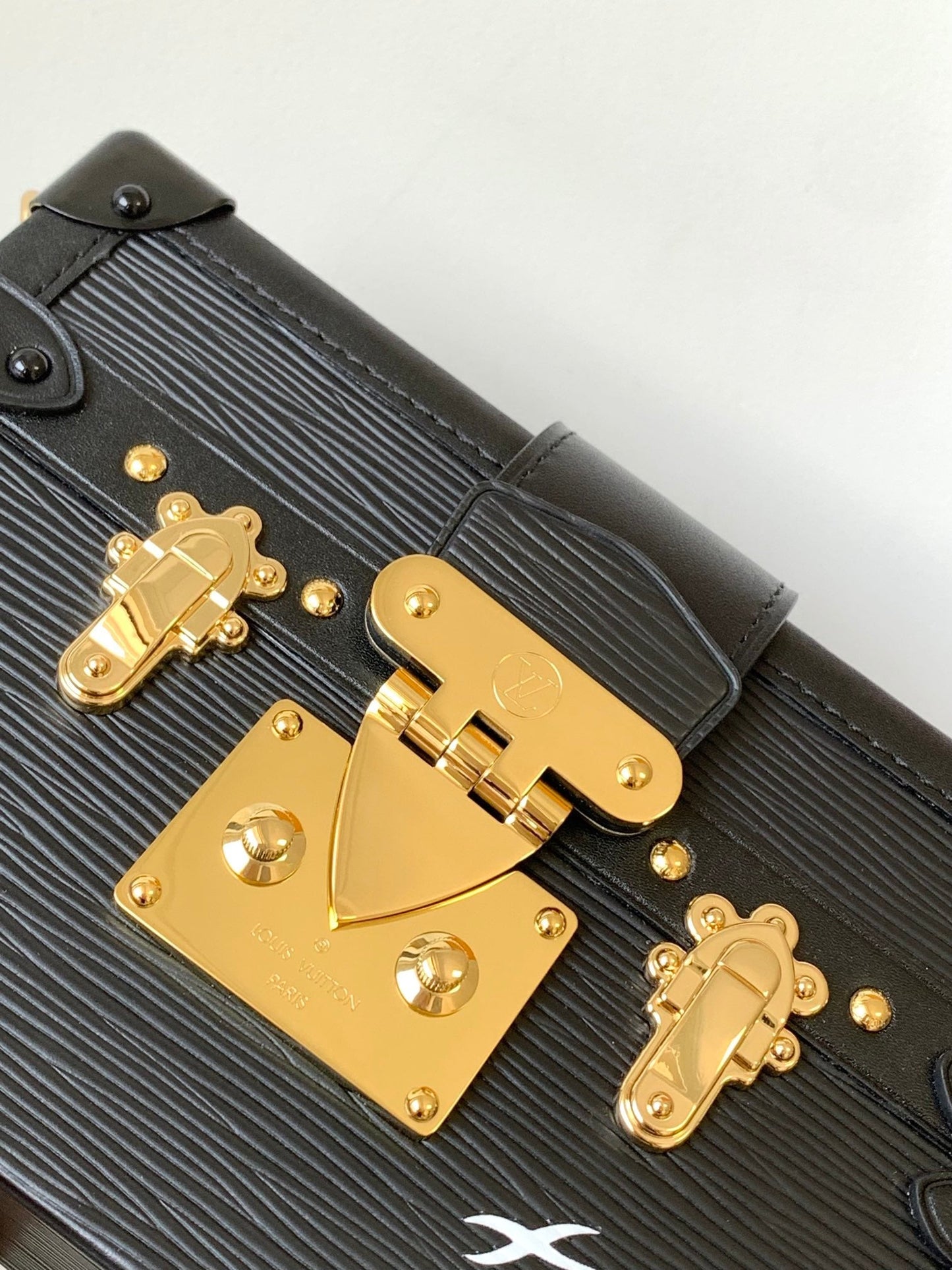 Pronta Entrega – Bolsa Louis Vuitton Petite Malle