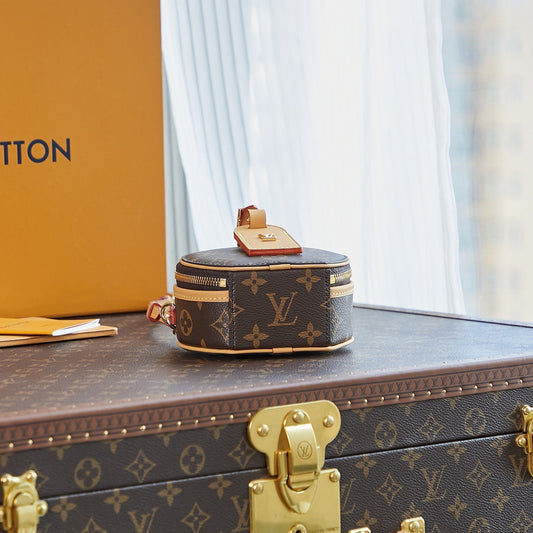 Pronta Entrega – Bolsa Louis Vuitton Petite Boite Chapeau
