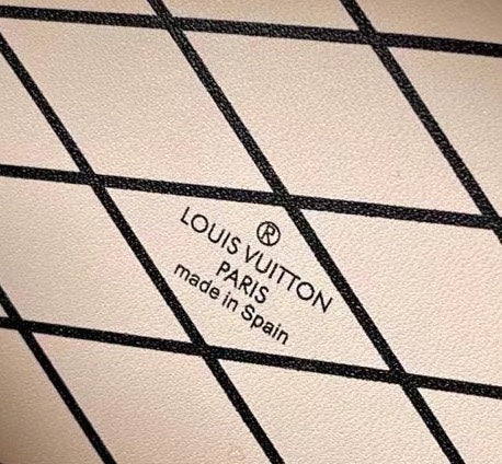 Pronta Entrega – Bolsa Louis Vuitton Petite Boite Chapeau