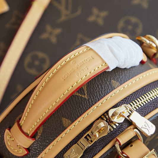 Pronta Entrega – Bolsa Louis Vuitton Petite Boite Chapeau