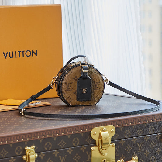 Pronta Entrega – Bolsa Louis Vuitton Petite Boite Chapeau