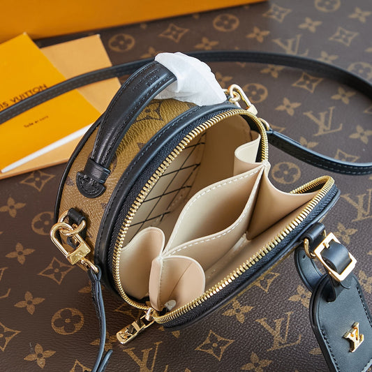 Pronta Entrega – Bolsa Louis Vuitton Petite Boite Chapeau