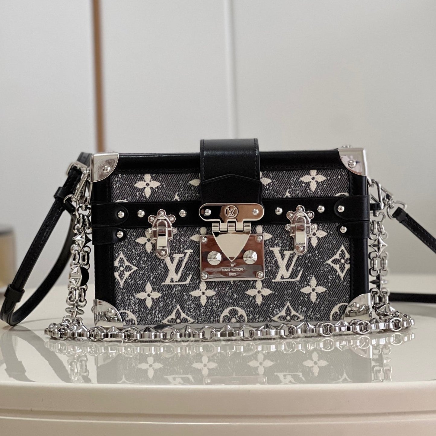 Pronta Entrega – Bolsa Modelo Louis Vuitton  Petite Malle