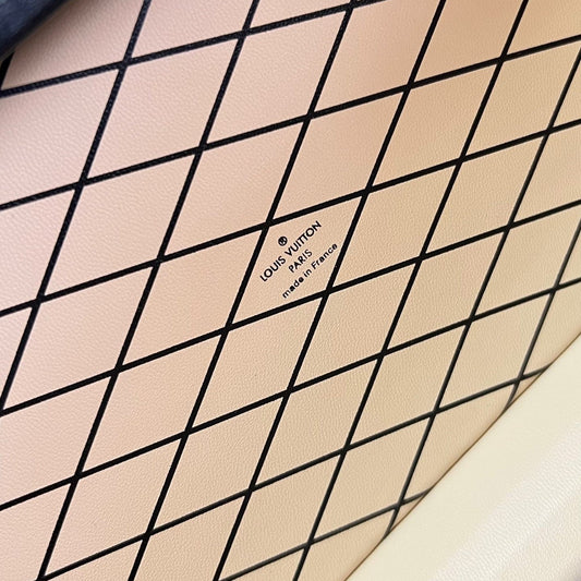 Pronta Entrega – Bolsa Modelo Louis Vuitton  Petite Malle