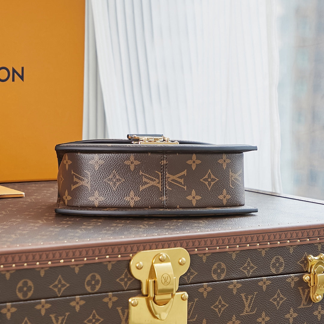 Pronta Entrega – Bolsa Louis Vuitton Tilsitt