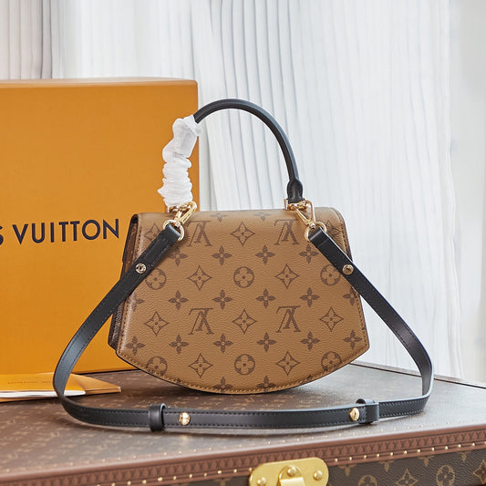 Pronta Entrega – Bolsa Louis Vuitton Tilsitt