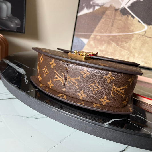 Pronta Entrega – Bolsa Louis Vuitton Tilsitt